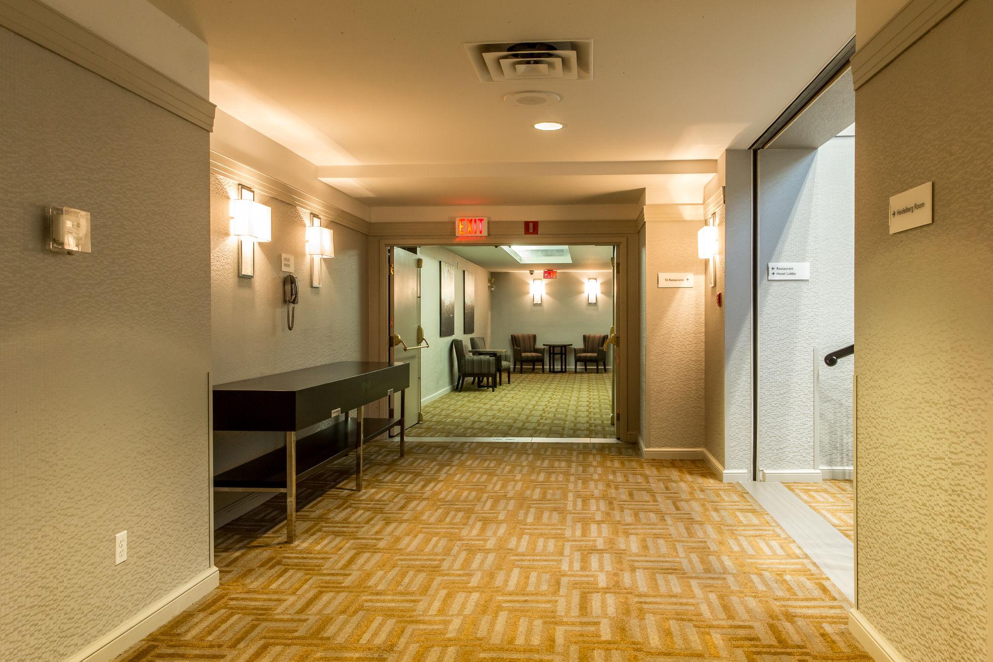 Courtyard By Marriott Kitchener 호텔 외부 사진