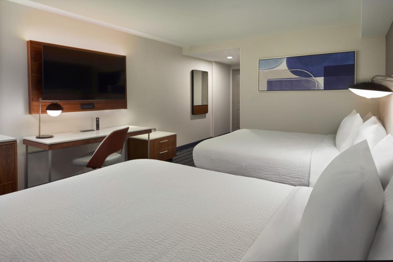 Courtyard By Marriott Kitchener 호텔 외부 사진