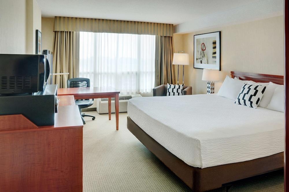 Courtyard By Marriott Kitchener 호텔 외부 사진